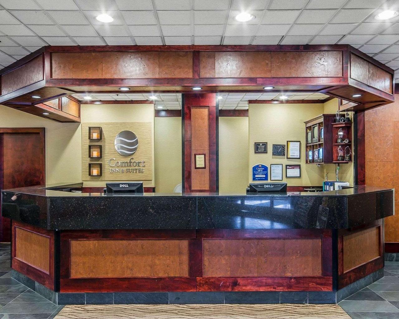 Comfort Inn & Suites ויקטוריה מראה חיצוני תמונה