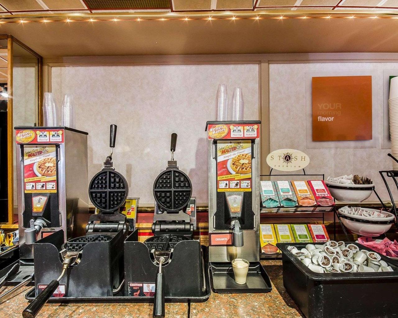 Comfort Inn & Suites ויקטוריה מראה חיצוני תמונה