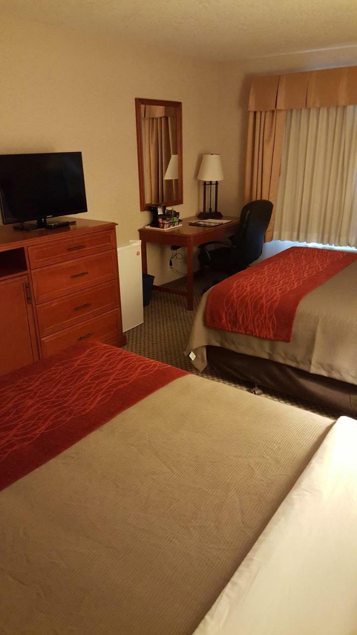Comfort Inn & Suites ויקטוריה מראה חיצוני תמונה