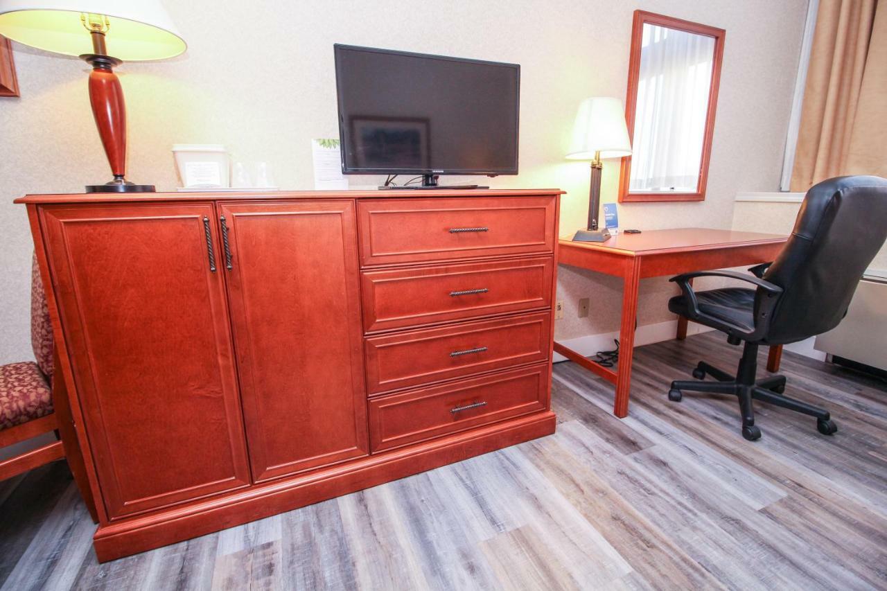 Comfort Inn & Suites ויקטוריה מראה חיצוני תמונה